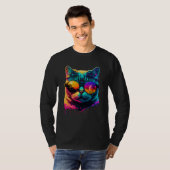 Colorful cat wearing glasses graphic tシャツ (正面フル)