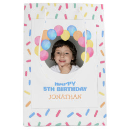 Colorful Confetti Balloon Arch Photo Birthday ミディアムペーパーバッグ