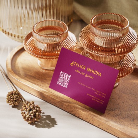 Colorful Creative Studio with QR Cod 名刺