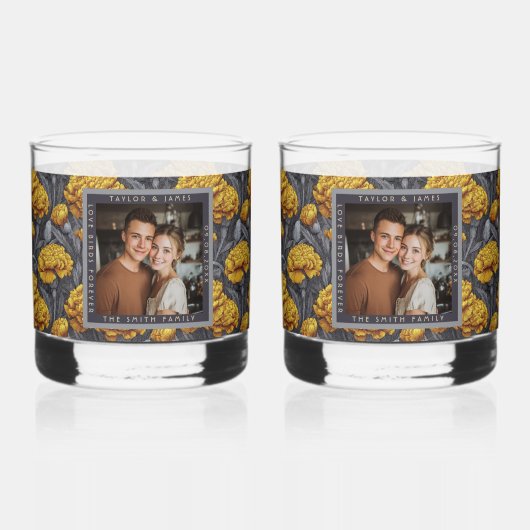 Colorful Custom Carnation Themed Beach Wedding ウイスキーグラス (正面)