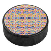Colorful geometric pattern on a round Bluetooth  アイスホッケーパック (3/4)