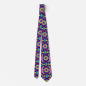Colorful geometric-patterned tie displayed  ネクタイ (裏面)