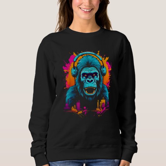Colorful Gorilla With Headphones Ape Wildlife Artw スウェットシャツ (正面)