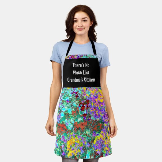Colorful Grandma Apron – Abstract Floral エプロン (着用した状態)