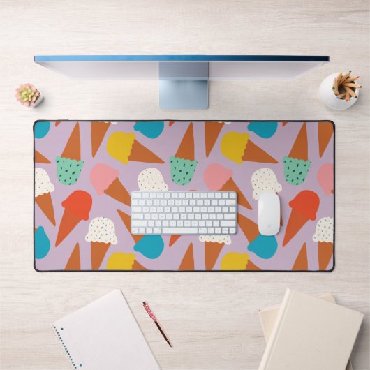 Colorful Hand-Drawn Ice Cream Cone Pattern  デスクマット (オフィス1)