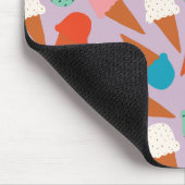 Colorful Hand-Drawn Ice Cream Cone Pattern  マウスパッド (コーナー)
