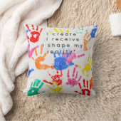 Colorful Handprint Pattern Throw Pillow クッション (ブランケット)
