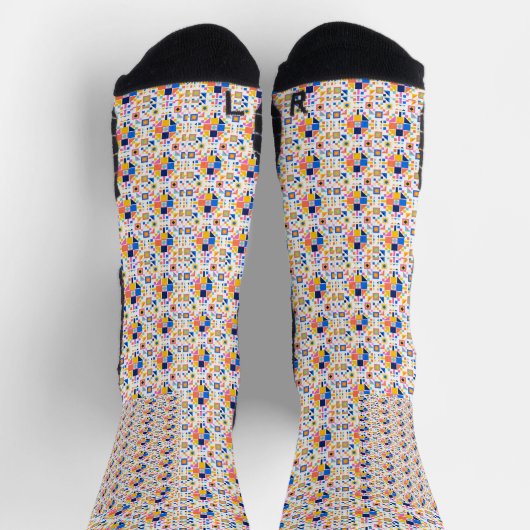 Colorful patterned socks with geometric designs ソックス (上部)