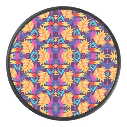 Colorful round object with a vibrant geometric  アイスホッケーパック (正面)