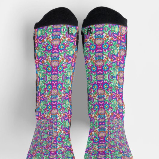Colorful socks with intricate geometric patterns  ソックス (上部)