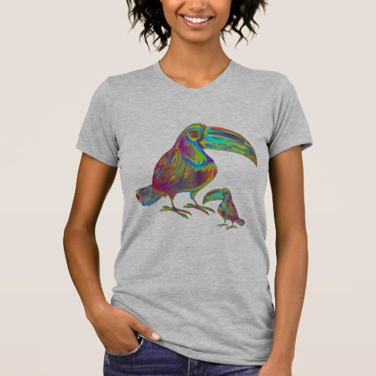 Colorful Toucan Art Tee – Bird Lover Gift Tシャツ (正面)