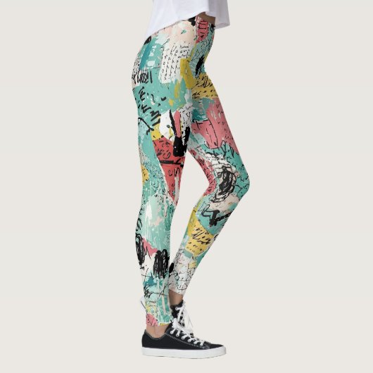 Colorful Urban Graffiti Pattern (2) レギンス (右)