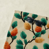Colorful Winter Pinecone Branches ビーチタオル (インサイチュ)