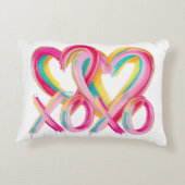 Colorful XOXO Heart Throw Pillow | Valentine’s Day アクセントクッション (裏面)