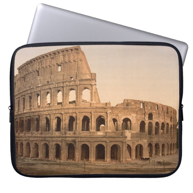 Colosseum、ローマ、イタリアの外面 ラップトップスリーブ (正面)