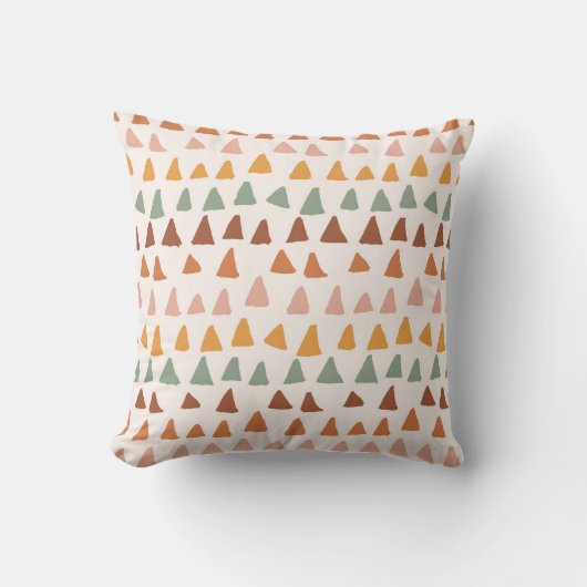 Coloured Triangles Boho Shapes Pattern クッション (正面)