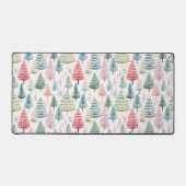 Colourful Pastel Christmas Pine Trees Pattern デスクマット (正面)