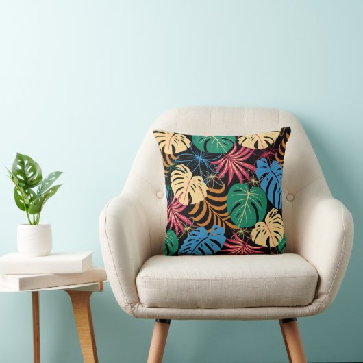 Colourful pillow with a tropical leaf pattern クッション (椅子)