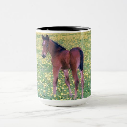 Colt in Dandelion Field マグカップ (中央)