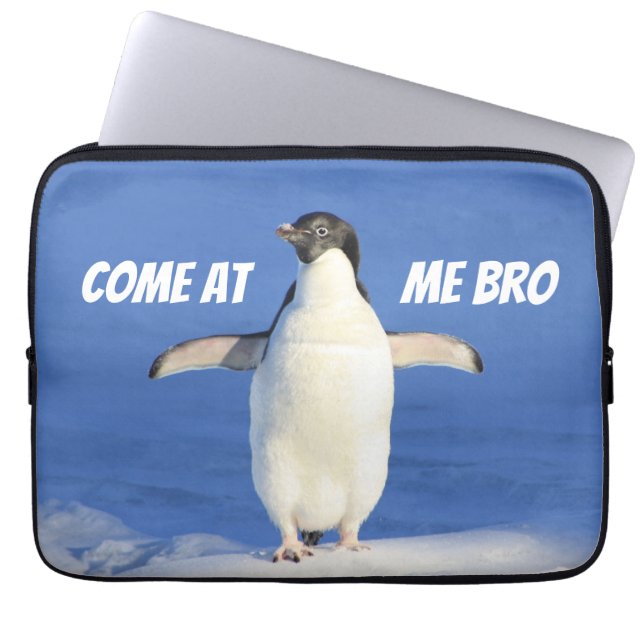 Come at Me Bro Funny Meme Penguin ラップトップスリーブ (正面)