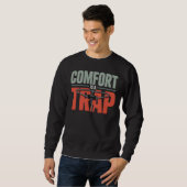 COMFORT IS A TRAP – Minimal Motivational Quote スウェットシャツ (正面フル)