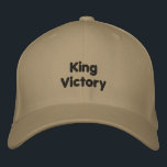 Comfort KING Victory Text Royal Stylish-Hat Khaki 刺繍入りキャップ<br><div class="desc">King Victory Printed on a Khaki Basic Flexfit Wool Cap brings a bold mix of royalty and everyday style that stands out effortlessly. The premium wool blend offers a comfortable, long-lasting fit that keeps the cap looking sharp wear after wear. This hat is perfect for anyone who wants to show...</div>