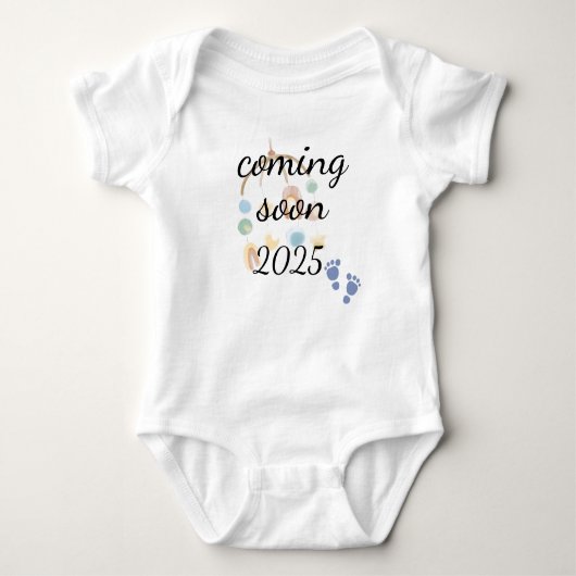 Coming soon baby announcement  ベビーボディスーツ (正面)