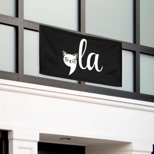 Comma La Kamala Harris - cat mom for Kamala 横断幕 (ビルの外側)