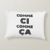 Comme CI、Commeカリフォルニア-おもしろいな表現 アクセントクッション (裏面)