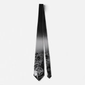 Compass star emblem monogram dramatic mountains ネクタイ (正面)