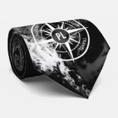 Compass star emblem monogram dramatic mountains ネクタイ (ロール)