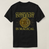 Compound Interest Is Magical  Tシャツ (デザイン正面)