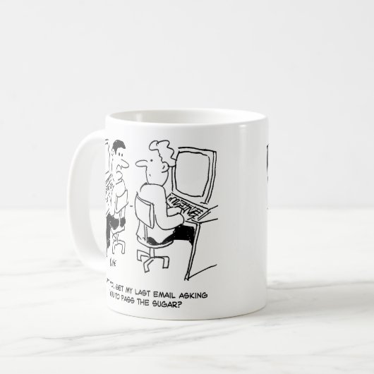 Computer Operator Emails Requesting Sugar コーヒーマグカップ (正面左)