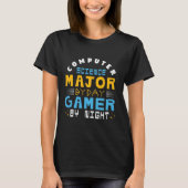 Computer scientists by day Gamers by night Tシャツ (正面)