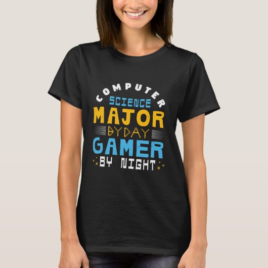 Computer scientists by day Gamers by night Tシャツ (正面)