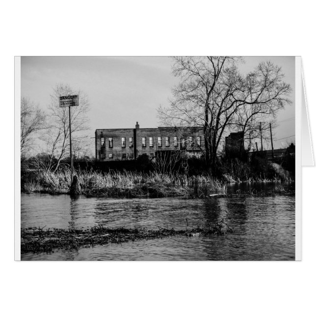 conesteeの製造所 (正面横)