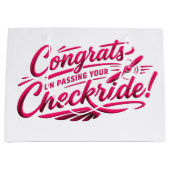 Congrats on passing your checkride! ラージペーパーバッグ (正面)