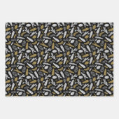 Conifer Branch Cones Black Gold Christmas ラッピングペーパーシート (正面3)