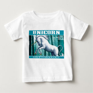 Conjureの油恋しく思 – ルーシーのUnicornの暗号動物学 ベビーTシャツ