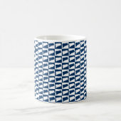 Connecticut State Silhouette Pattern in Blue White コーヒーマグカップ (中央)