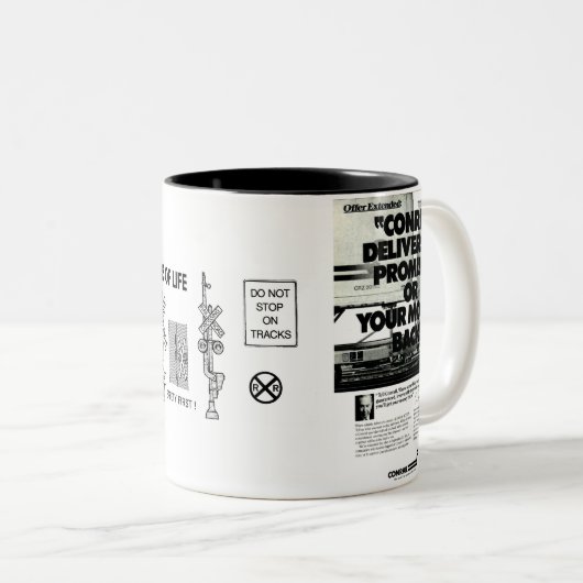 Conrailの列車は1984年を約束されるように渡します ツートーンマグカップ (正面右)