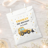 Construction birthday excavator truck Favor Bag フェイバーバッグ (クリップ留めされた状態)
