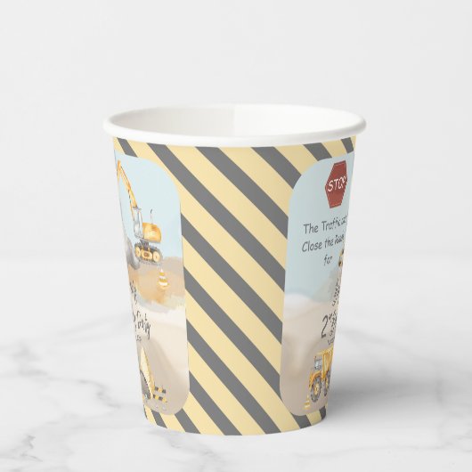 Construction Dump Truck Boy's 2nd Birthday Party 紙コップ (左)