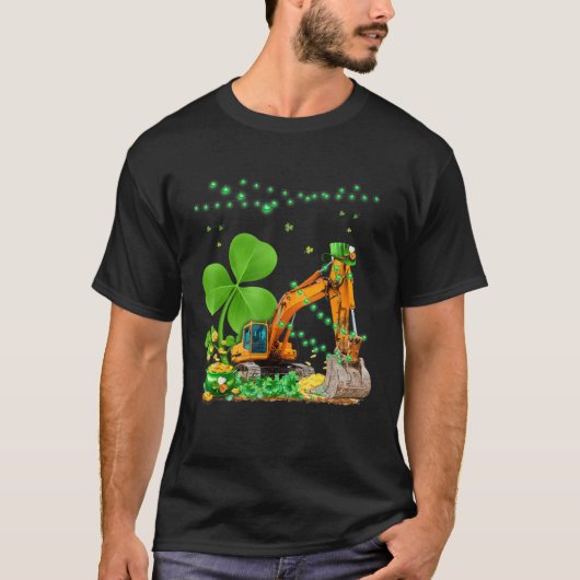 Construction Excavator St Patricks Day Boys Girls Tシャツ (正面)