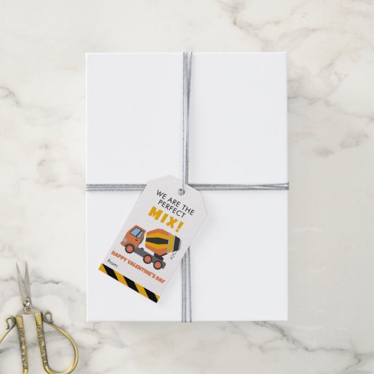 Construction Truck - Kids Classroom Valentine ギフトタグ (より糸付き)