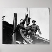 Construction Workers Building Skyscraper ポスター (正面)