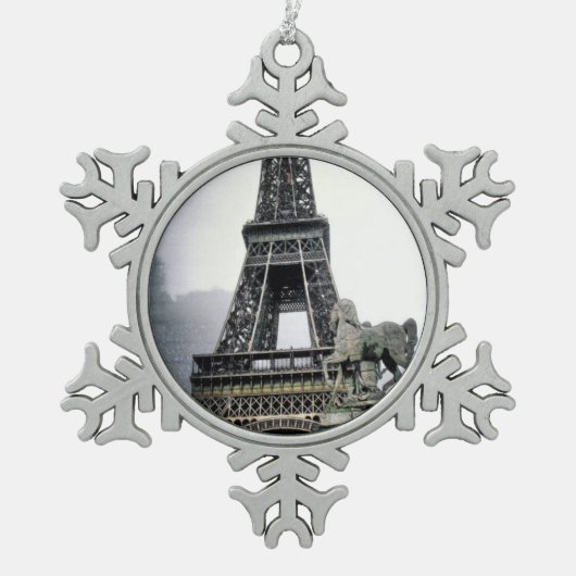 Contemporary Eiffel tower スノーフレークピューターオーナメント (正面)