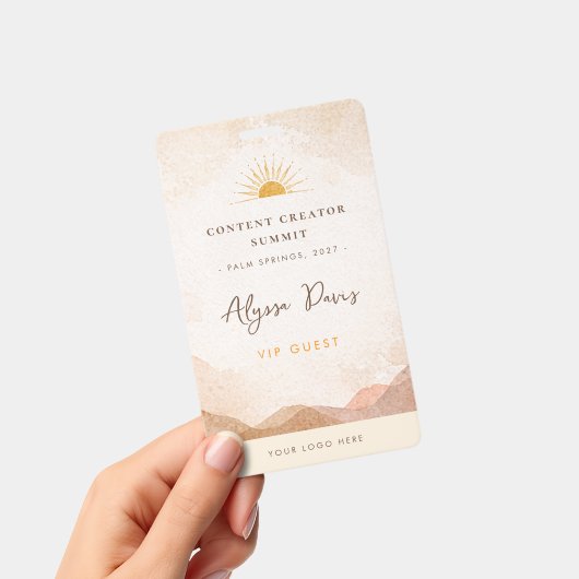 Content Creator Badge Photo QR Code Aesthetic バッジ (手持ち)