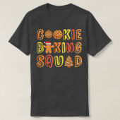 Cookie Baking Squad Gingerbread Man Cafeteria Bake Tシャツ (デザイン正面)