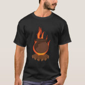 Cooking In Clay Pot On Wooden Fire Tシャツ (正面)